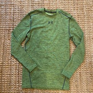 under armour compression shirt